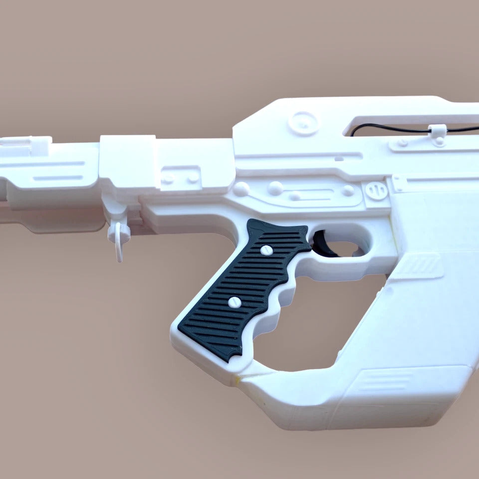 Pulse Rifle Model F44AA - From Movie Alien Rumulus - 3D Printed Cosplay Prop 1:1 Scale - Plastic Toy